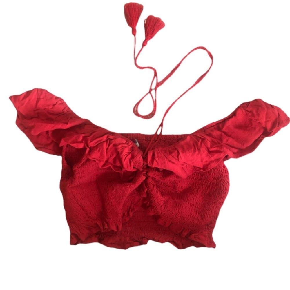 Cutest Red ruffle/lettuce top!! 💋🫀